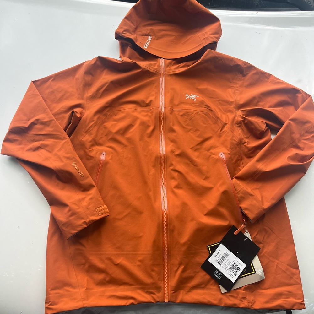 NEW Arc’teryx Beta jacket